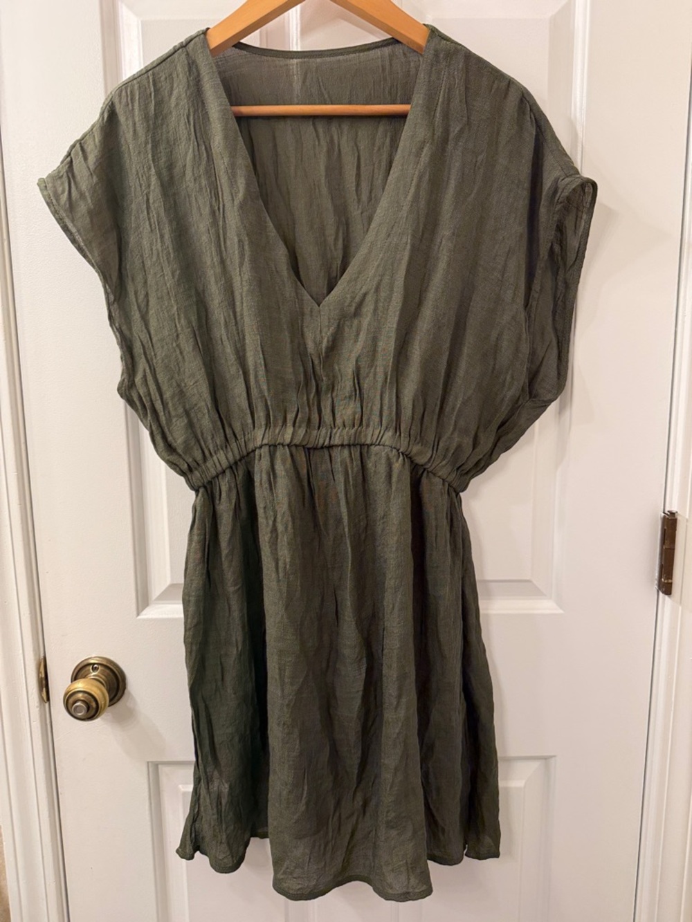 Cupshe Delina Plunge Cover Up Mini in Olive